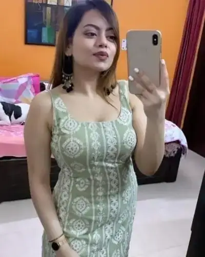 Call Girl in Aliabad